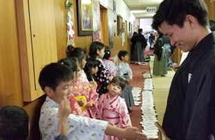 審査員「ヤングＮＯＨ能　キッズ＆学生　真夏の大コンクール」（生國魂神社）